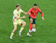 乐鱼体育app-欧国联比赛精彩绝伦，球员斗志昂扬的简单介绍