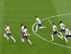 乐鱼app-关于荷兰队全队发威，壮烈击败对手晋级四分之一决赛的信息