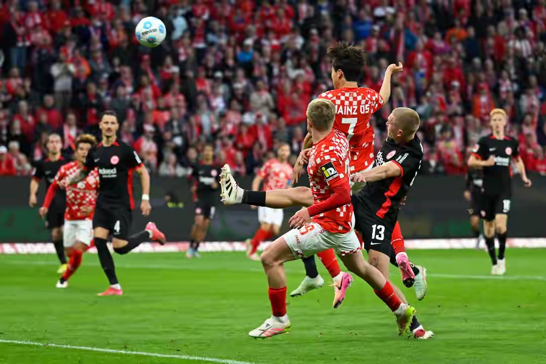 乐鱼-德国重返赢球轨道,击败摩尔多瓦