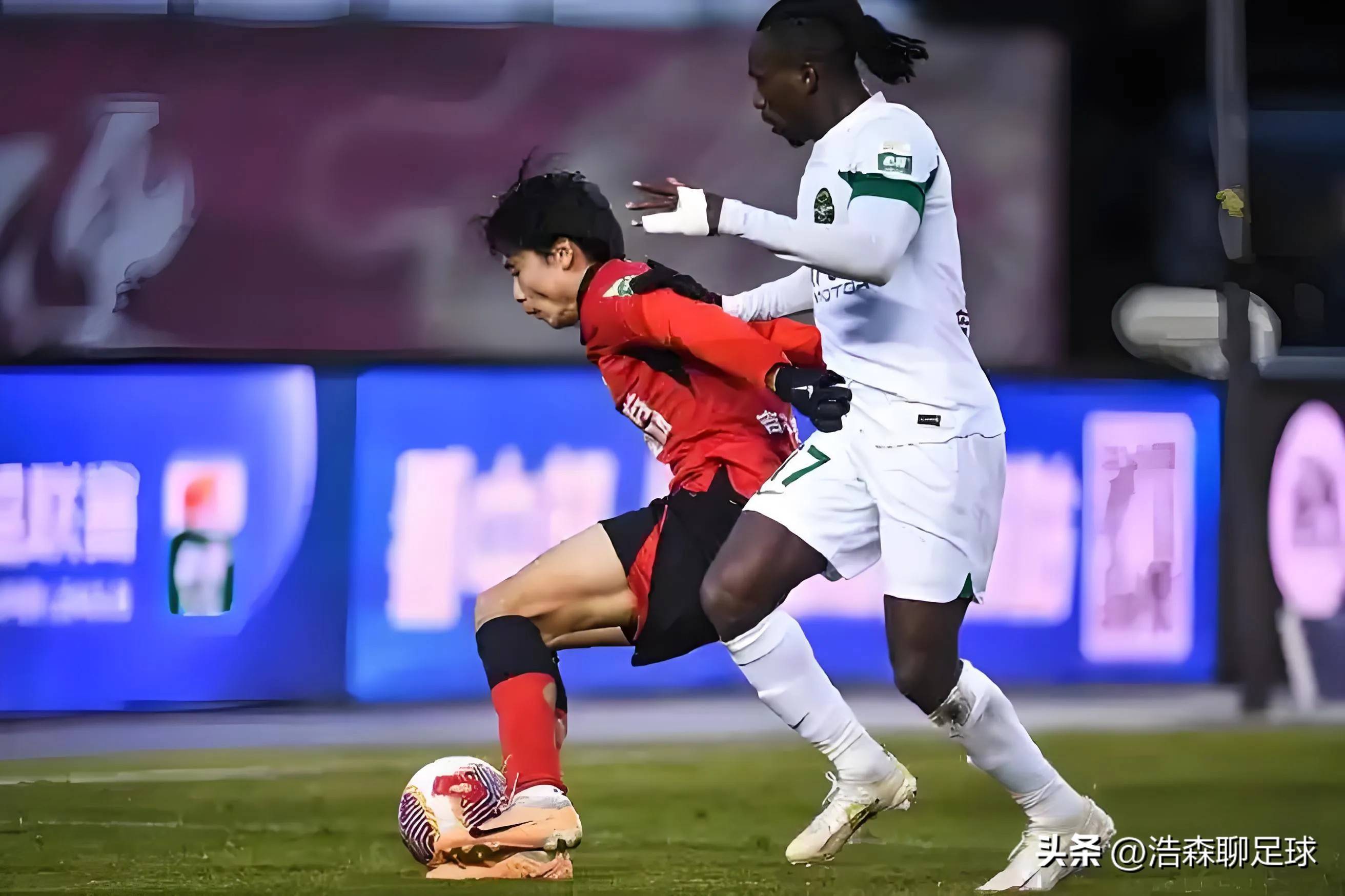 乐鱼 vip 注册-包含创纪录！中超联赛比赛掀起高潮的词条