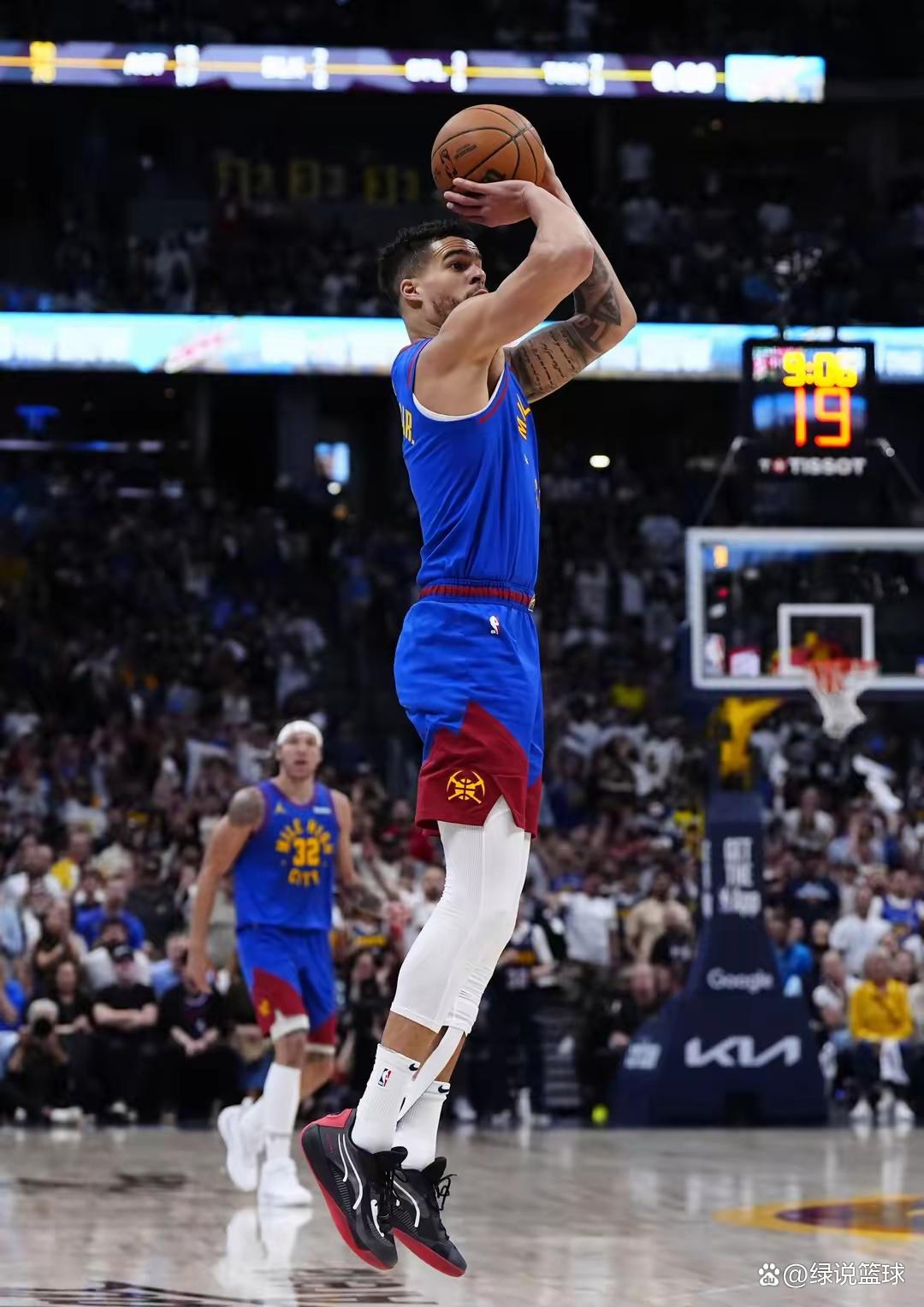 乐鱼体育-包含雷霆逆转猛龙，布克爆发神勇的词条